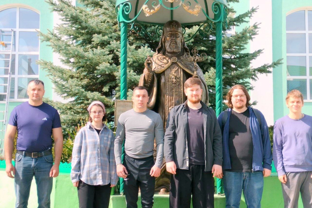 4 апреля в Лазареву субботу состоялся традиционный субботник.